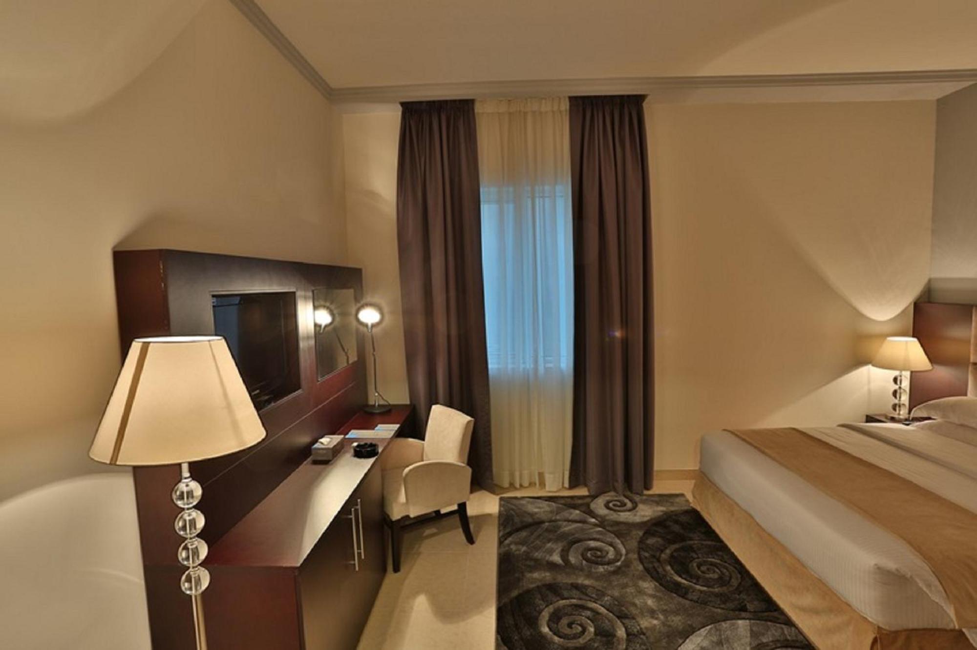 Tower Hotel Apartments Abu Dhabi Esterno foto
