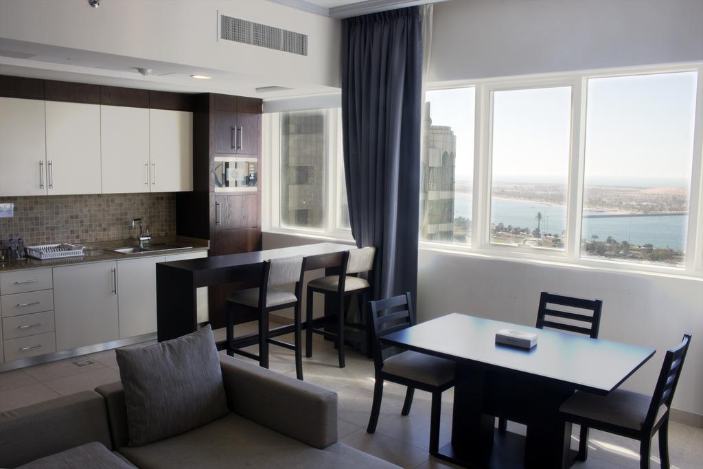 Tower Hotel Apartments Abu Dhabi Esterno foto