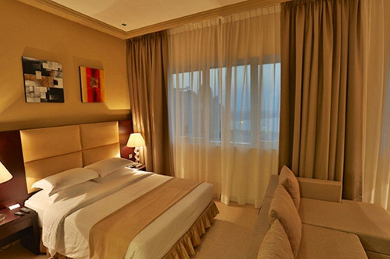 Tower Hotel Apartments Abu Dhabi Esterno foto