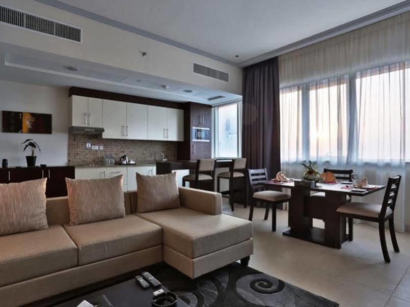 Tower Hotel Apartments Abu Dhabi Esterno foto
